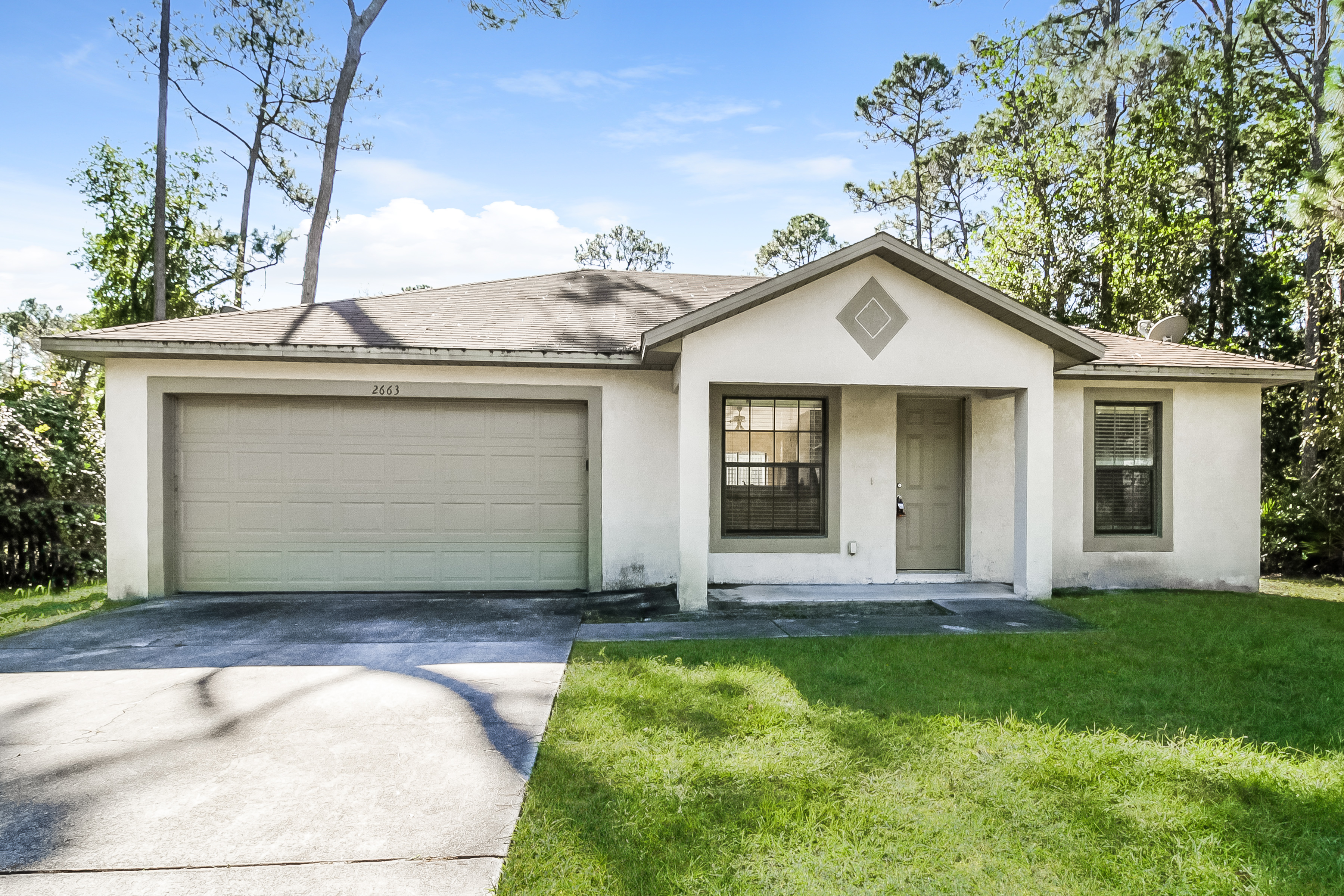 2663 Captain Dr Deltona, FL 32738